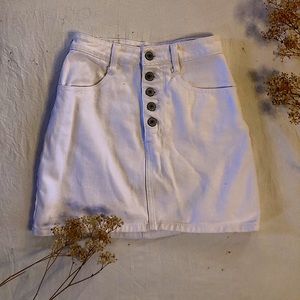 White denim skirt